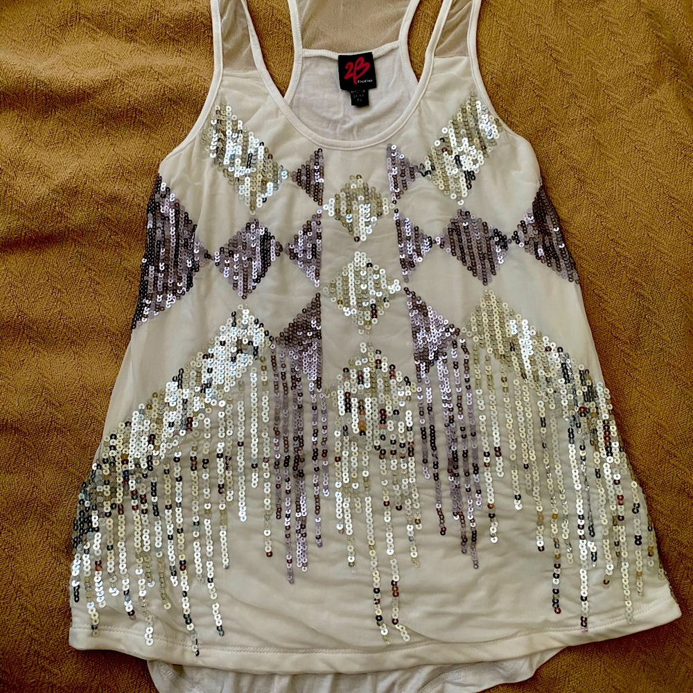 2B Bebe no sleeve blouse